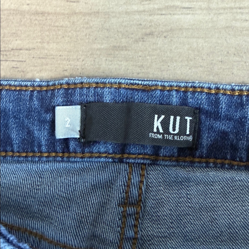 Kut from the Kloth Women's Blue Denim Shorts - Picture 2 of 8